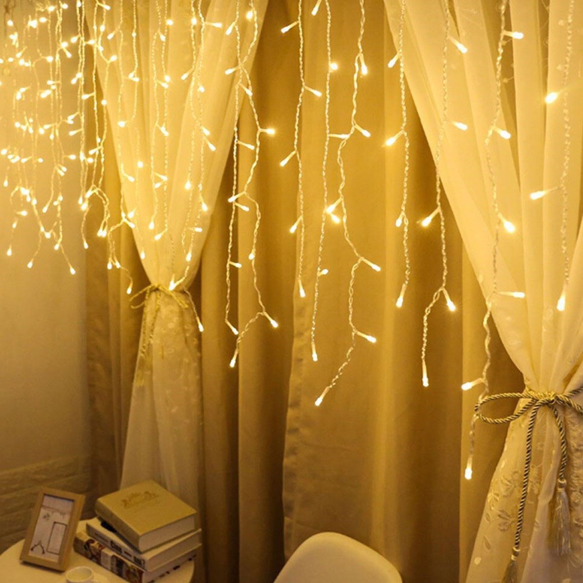 8 Fonksiyonlu 16 Saçaklı Perde Led 3 x 1 (Günışığı) (4812) 8 Fonksiyonlu 16 Saçaklı Perde Led 3 x 1 (Günışığı) (4812)