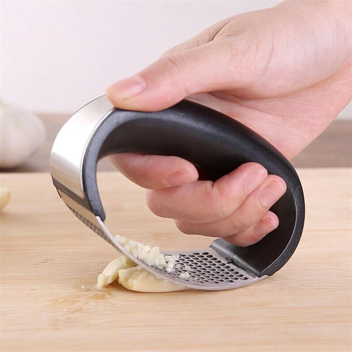 Yeni Sarımsak Ezici Paslanmaz Çelik Garlic Press (4812) Yeni Sarımsak Ezici Paslanmaz Çelik Garlic Press (4812)