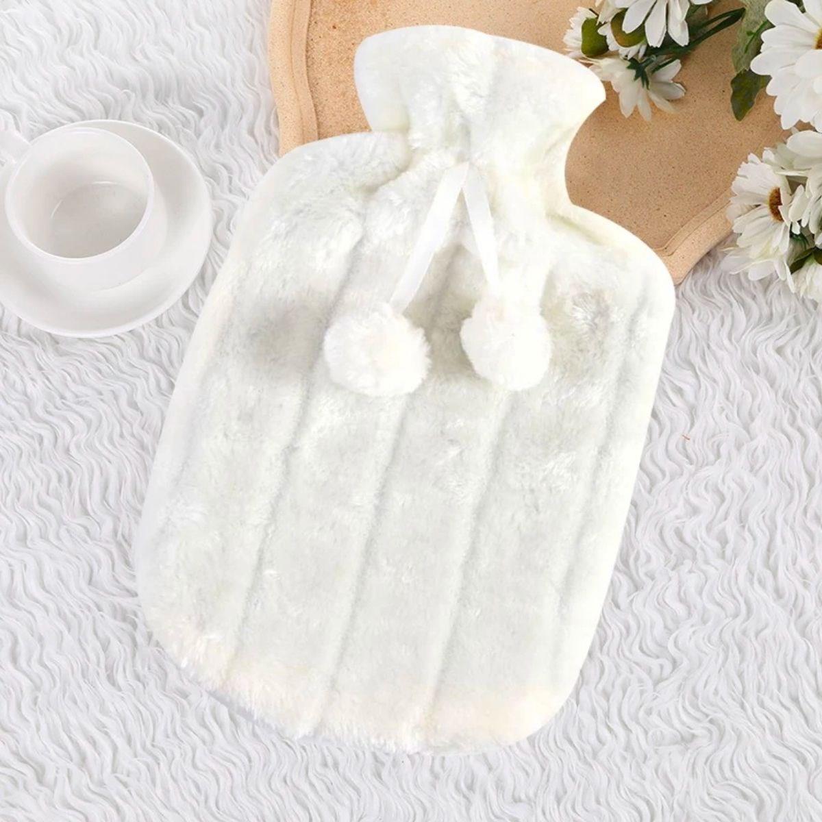 2 Litre Ponponlu Peluş Sıcak Su Torbası 1.Sınıf Kauçuk Malzeme (4812) 2 Litre Ponponlu Peluş Sıcak Su Torbası 1.Sınıf Kauçuk Malzeme (4812)