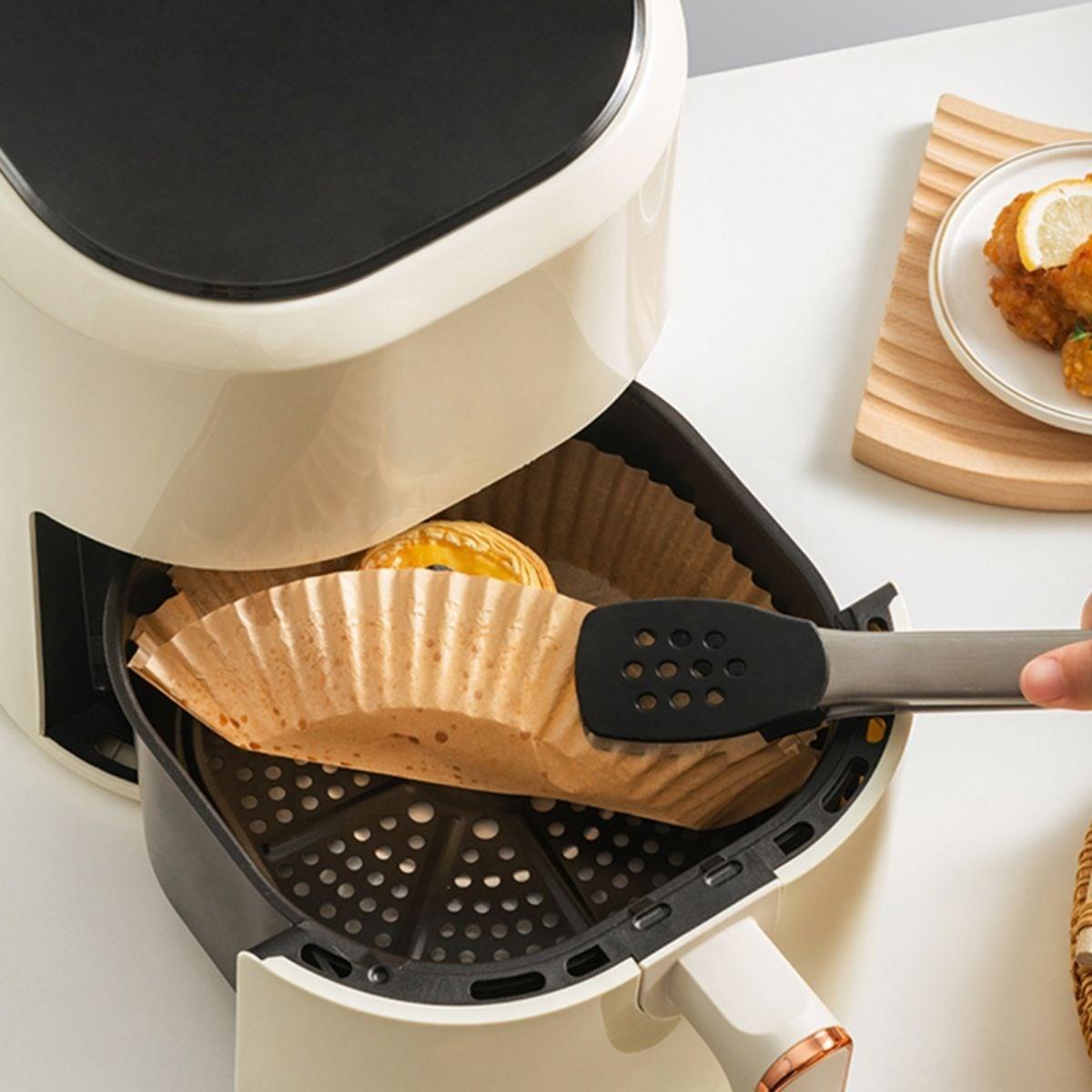 50 Adet Air Fryer Pişirme Kağıdı Tek Kullanımlık  23 Cm Yuvarlak Pişirme Kağıdı XXL PVC li (4812)