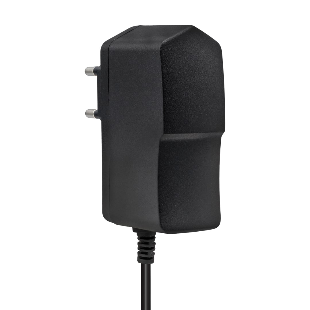 8.2 VOLT - 1 AMPER 5.5*2.5 UÇLU PLASTİK KASA ADAPTÖR (4812)