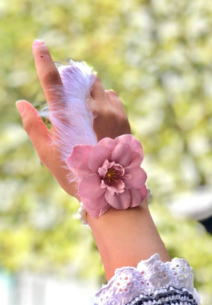 Bride to be Nedime Gelin Bilekliği Tüy ve İnci Boncuk Detaylı Pembe Renkli Bekarlığa Veda Partisi Bilekliği 10 Adet (4812)