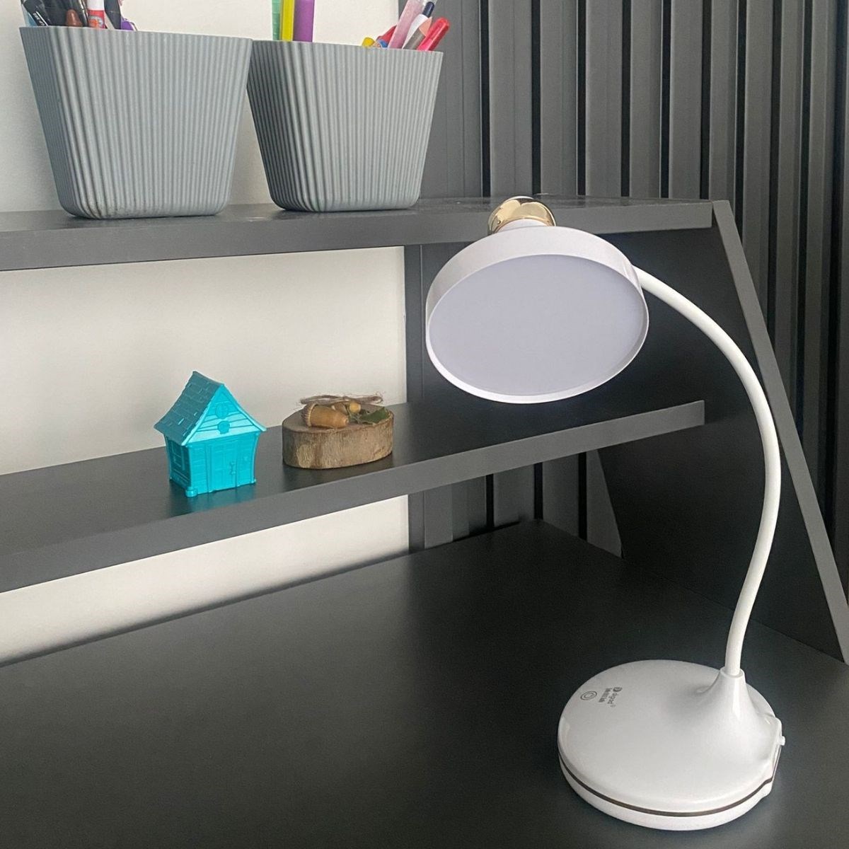Dokunmatik 3 Farklı LED Işıklı Çalışma Masası Üstü Lamba (4812) Dokunmatik 3 Farklı LED Işıklı Çalışma Masası Üstü Lamba (4812)