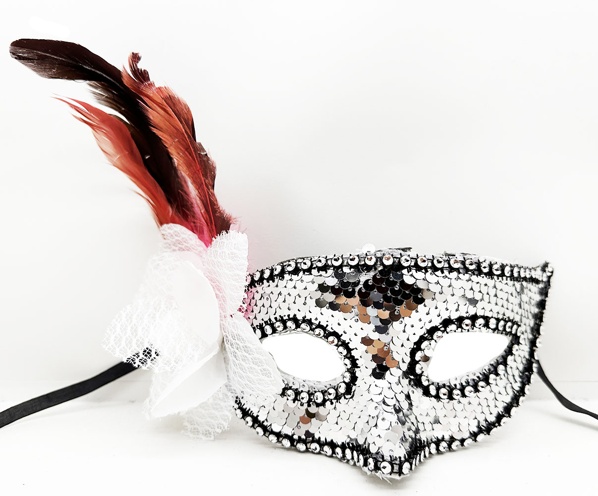 Gümüş Renk Yandan Tüylü Güllü Gümüş Taşlı Pullu Maske 20x22 cm (4812)