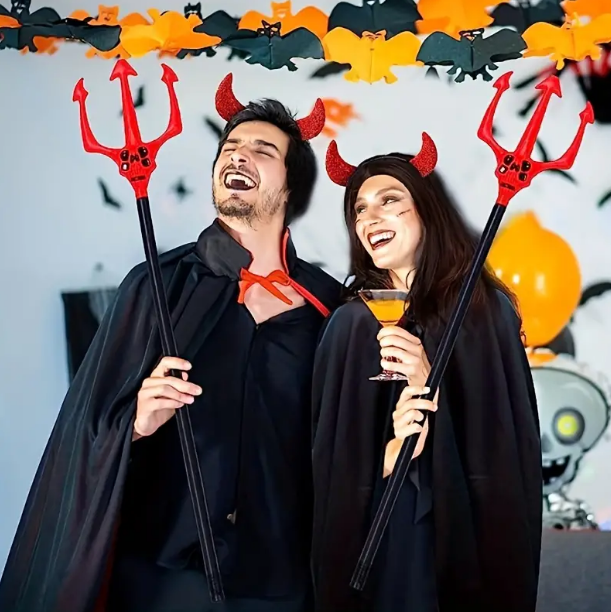 Kırmızı Renk Halloween Cadılar Bayramı Çatal 107 cm (4812) Kırmızı Renk Halloween Cadılar Bayramı Çatal 107 cm (4812)