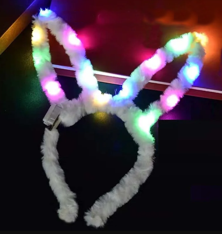 Led Işıklı Peluş Pofuduk Tavşan Kulak Tavşan Taç Beyaz 17X23 cm (4812)