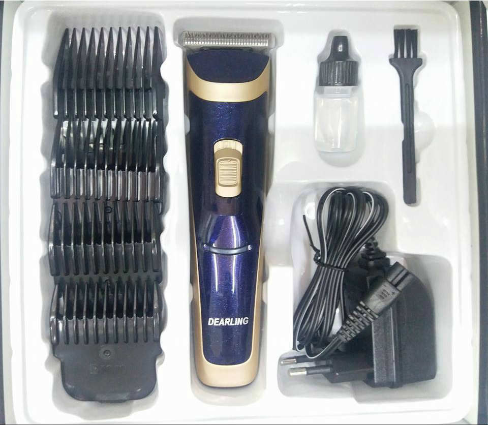 Profesyonel Şarjlı Saç Sakal Tıraş Makinesi RF - 650 (4812) Profesyonel Şarjlı Saç Sakal Tıraş Makinesi RF - 650 (4812)