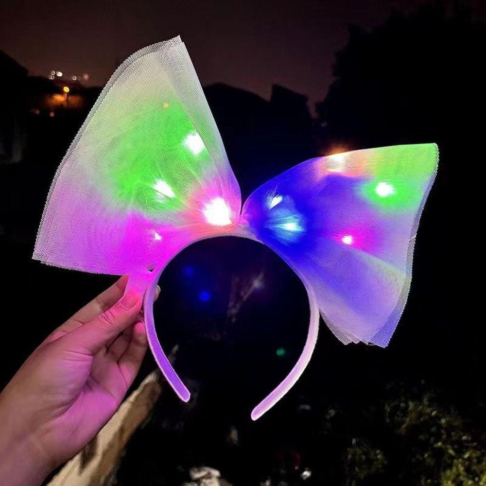 Rengarenk Led Işıklı Fiyonk Şekilli Tül Parti Tacı Beyaz Renk 25x25 cm (4812)