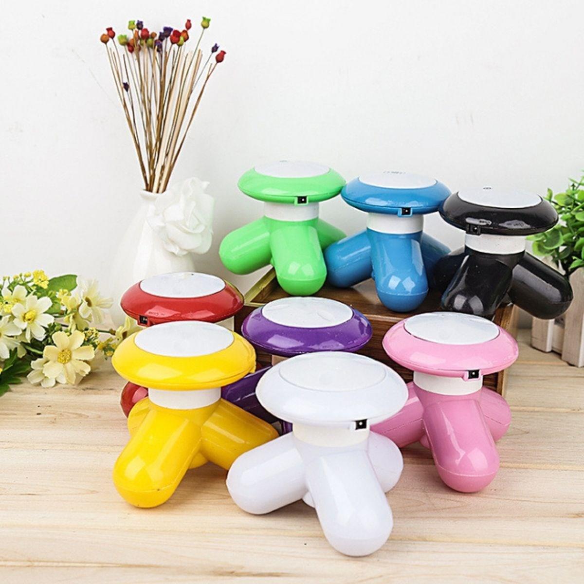USB Şarjlı Mini Çok Fonksiyonlu Üçgen Şekilli Titreşimli Mini Masaj Aleti (4812) USB Şarjlı Mini Çok Fonksiyonlu Üçgen Şekilli Titreşimli Mini Masaj Aleti (4812)